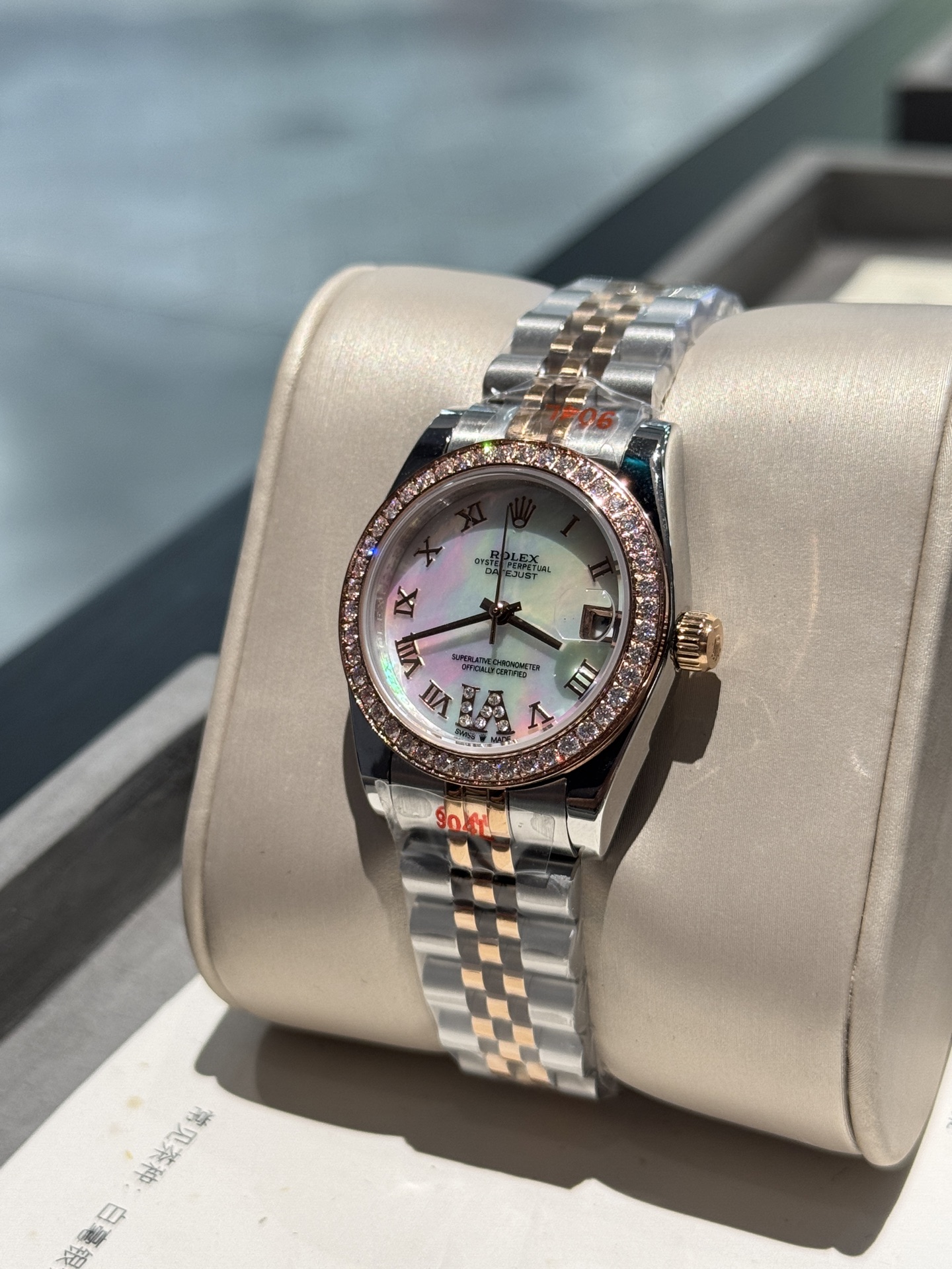 Elegant 31mm Women’s Watch with Steel Belts and Crystal Diamonds - 图片 6