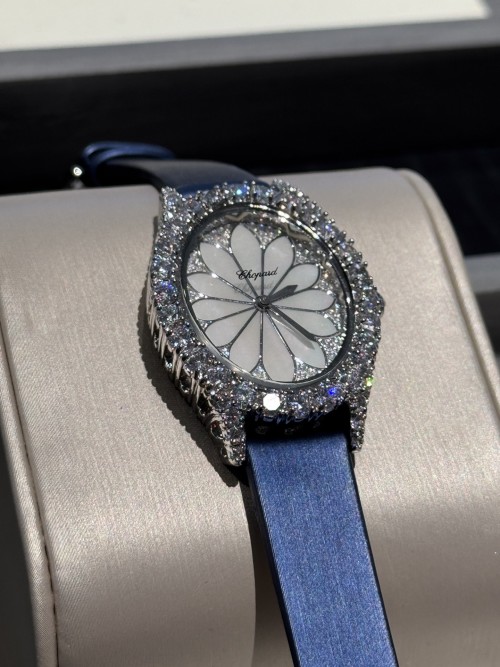 Chopard L'Heure du Diamant Diamond-Set Watch with Leather Strap 1 Chopard L'Heure du Diamant Diamond-Set Watch with Leather Strap