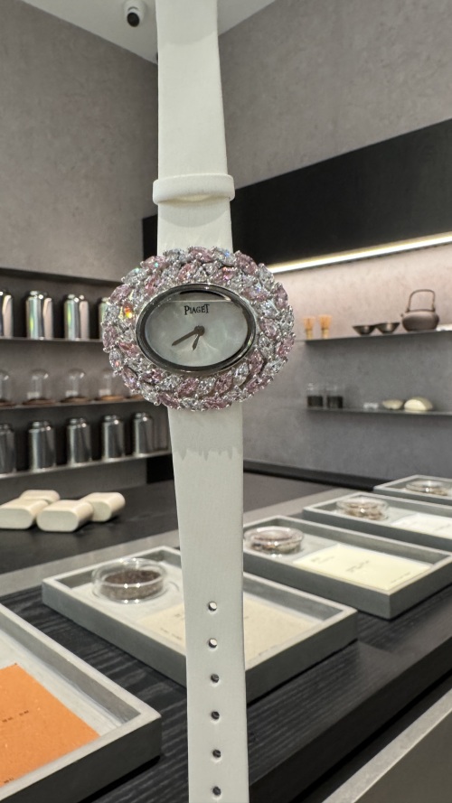 Piaget White Gold & Pink Diamond Ladies Watch - 31 x 37 mm 1 Piaget White Gold & Pink Diamond Ladies Watch - 31 x 37 mm