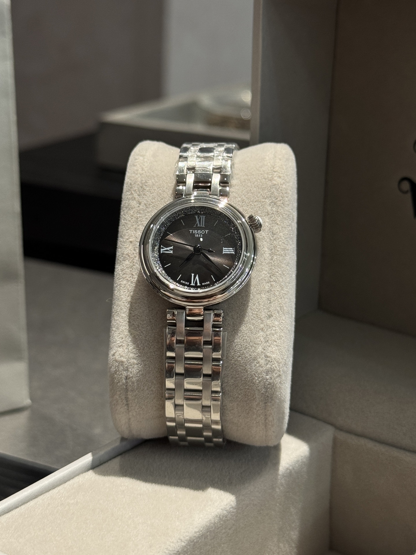Tissot T152 Diamond Accented Ladies Watch with Quartz Movement and Steel Bracelet 3 i1755589450913 6438 0 7