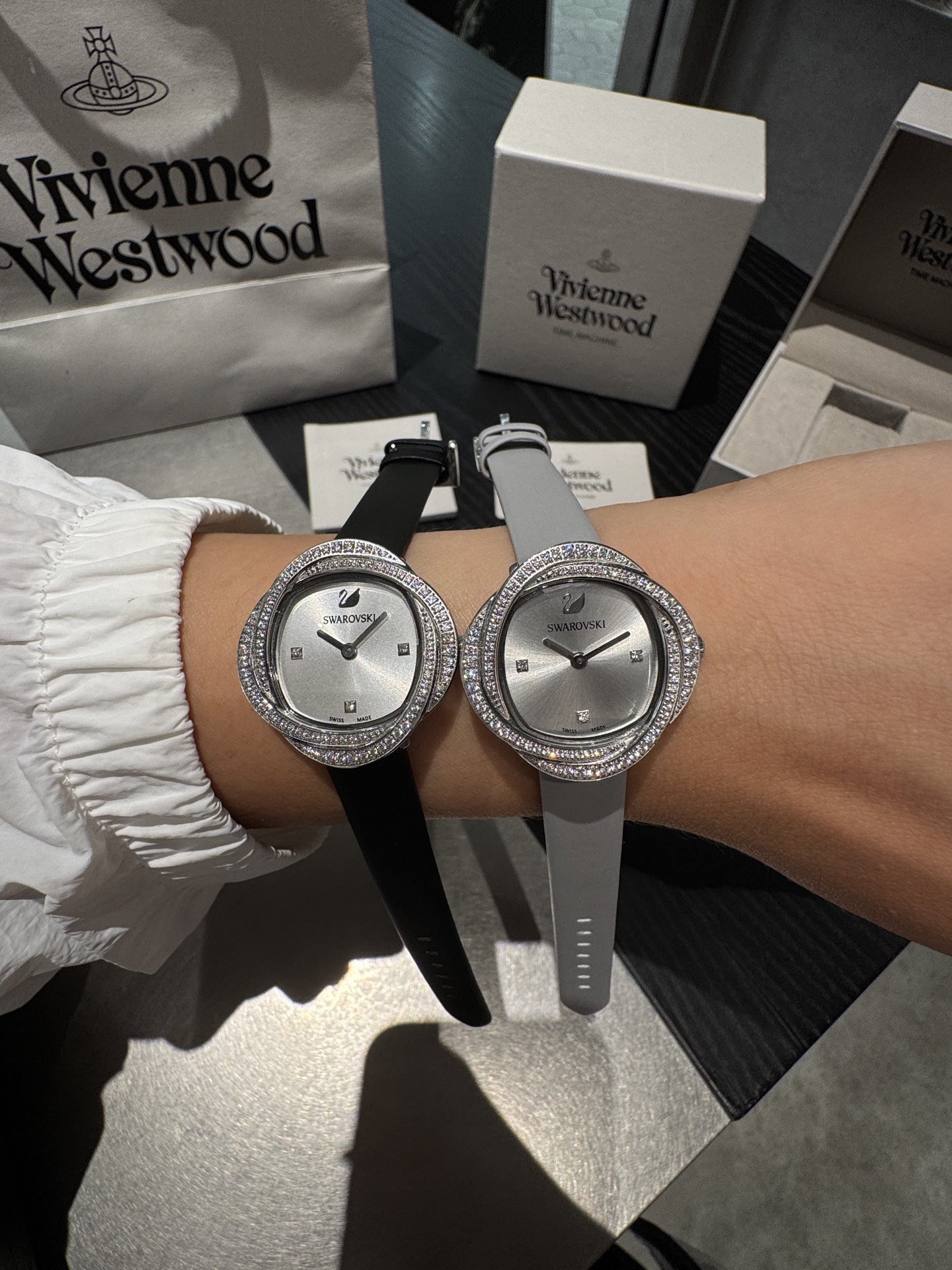 Swarovski Women's Silver-Tone Crystal Flower Watch with Leather Strap, 30mm 5 i1756796331648 7523 0 3