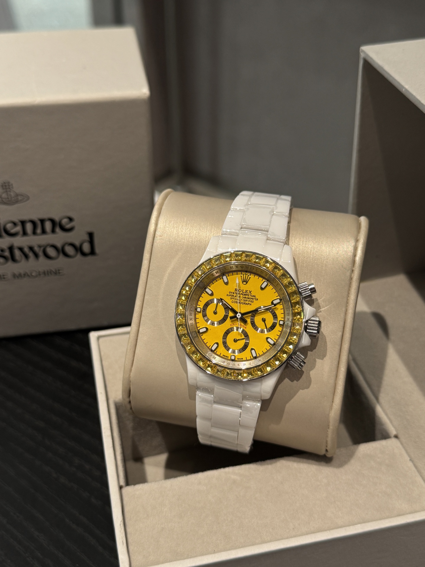 Rolex Style Watches style reference detail image 3 from source 765318