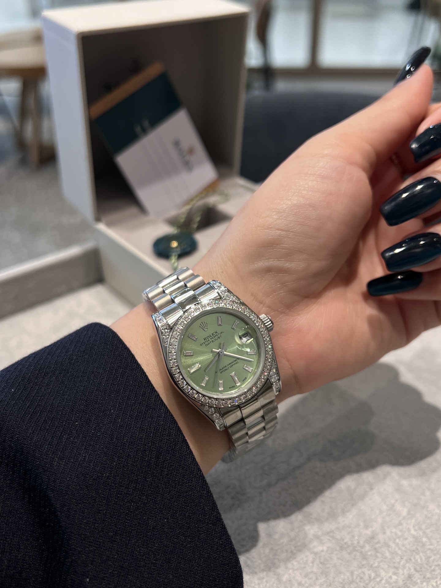 💰白480 金500
劳力士 日志 系列经典女款 实芯钢带-原装压扣  进口机芯 小红书火爆推荐 设计显出独特高贵优雅女神气质！316精钢表壳搭配施华洛世奇水晶钻石，纯手工镶嵌而成，女性气质，高端大气，不显浮华的风格广受成功人士喜爱，逐渐深刻人心，并备受各界女士推重。工艺精湛，糅合尊贵、典雅和独特气质于一身 尺寸31mm🧚‍♀️🧚‍♀️🧚‍♀️