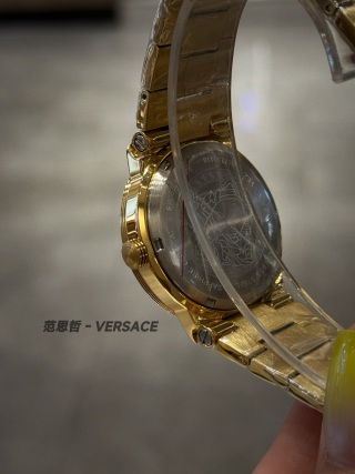 Versace Greca Logo Chrono detail 8