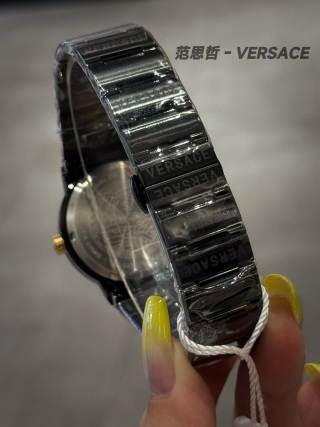 Versace Greca Logo 36mm Small Seconds detail 5