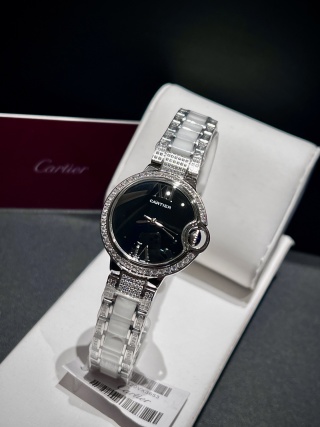 Cartier Ballon Bleu detail 2