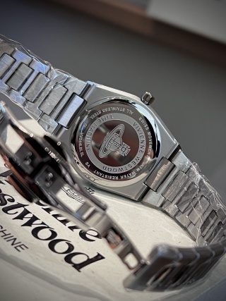 Vivienne Westwood Westbourne detail 9
