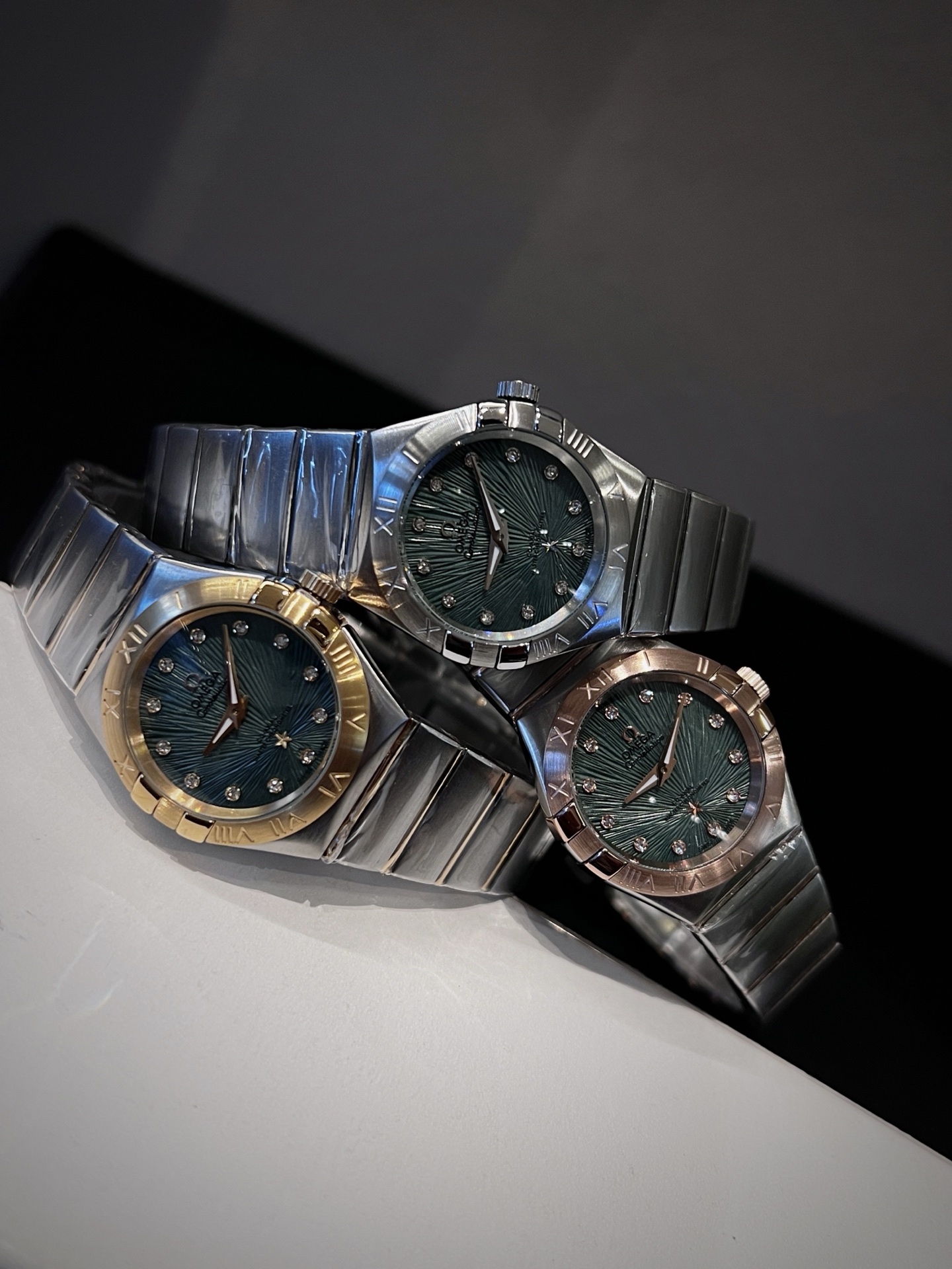 Omega Constellation 28mm Quartz Meteorite Dial detail 1