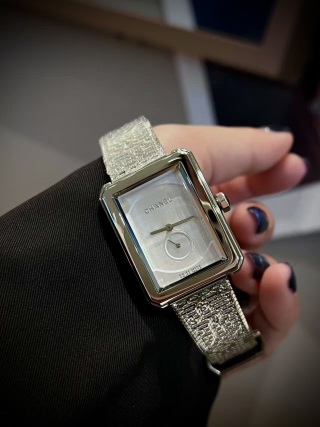 Chanel BOY·FRIEND TWEED detail 4