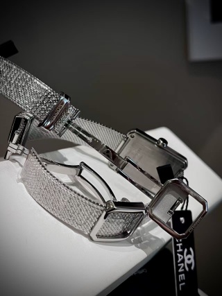 Chanel BOY·FRIEND TWEED detail 9