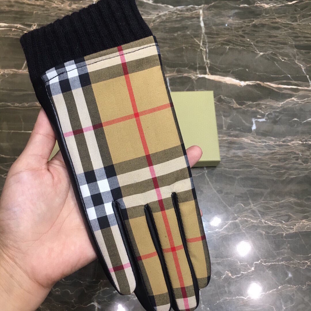 ️巴宝莉Burberry️爆款热卖顶级原单官网同步女士新款高档羊皮手套百分百选用进口小羊皮内里羊绒保暖舒