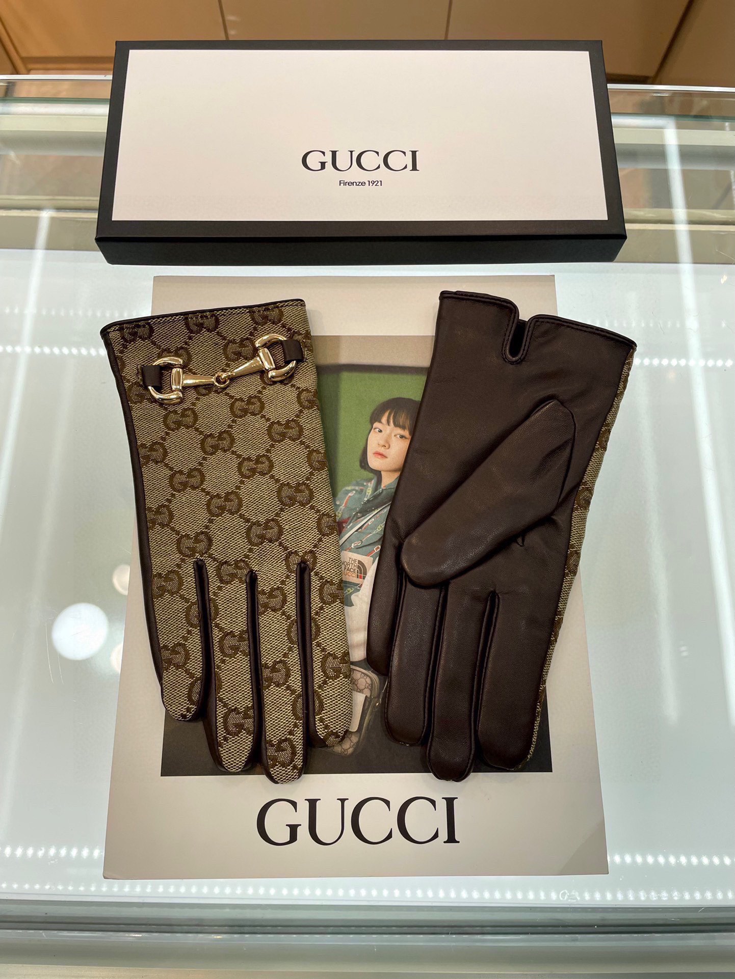 ️Gucci️爆款到顶级原单官网同步女士新款高档羊皮手套百分百选用进口小羊皮内里绒里保暖舒适更佳皮质光泽