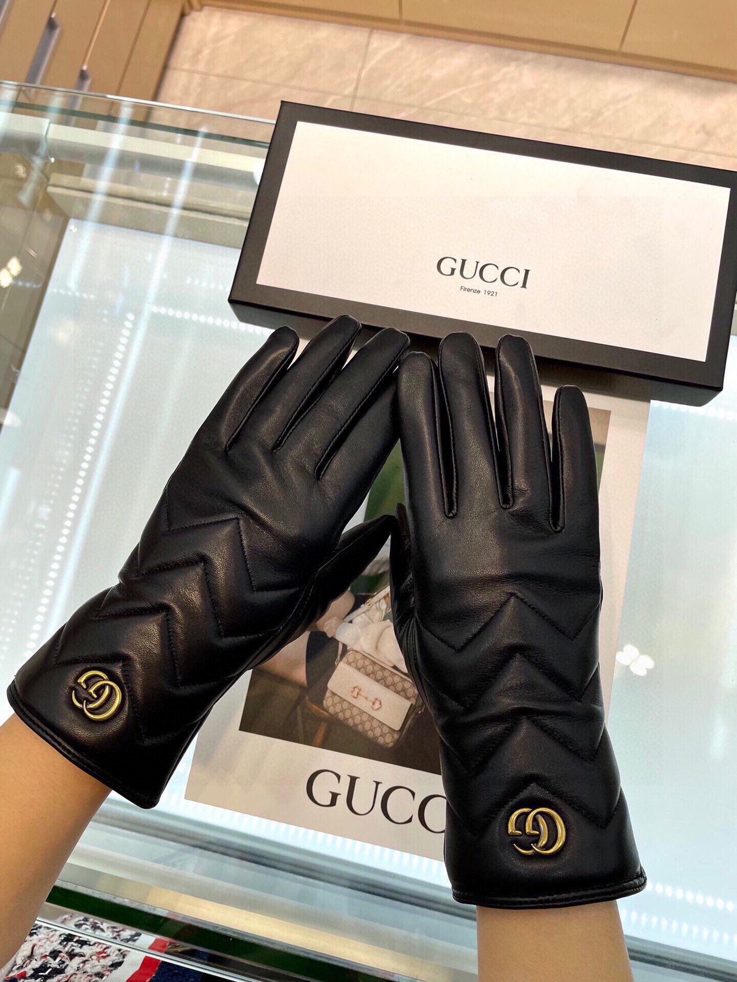 新款独家首发️古驰GUCCI️原单品质官网同步女士新款高档羊皮手套女神首选不可错过百分百选用进口羊皮皮质