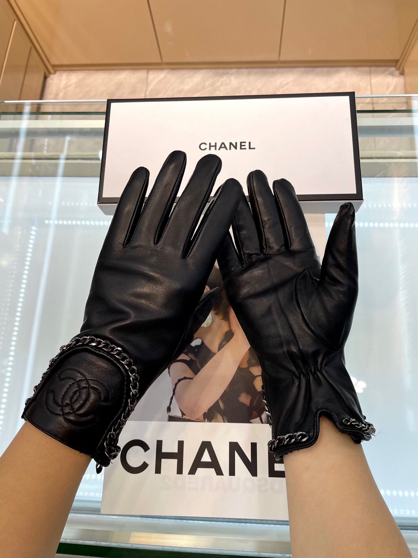️新款独家首发ChanelU型链️原单品质官网同步女士新款高档羊皮手套女神首选不可错过百分百选用进口羊皮