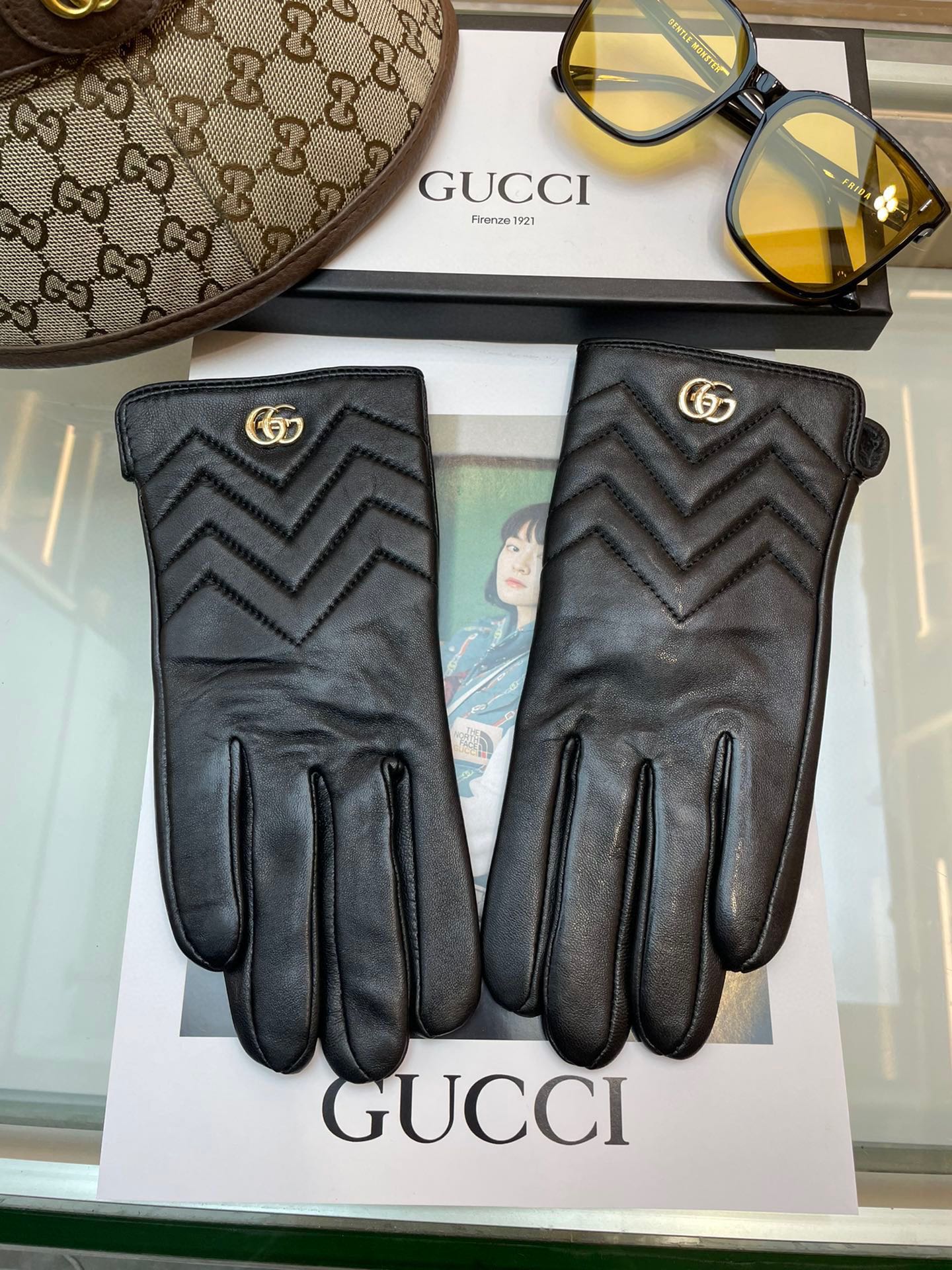 Gucci新款女士手套羊皮皮质超薄柔软舒适特显手型质感超群码数均码