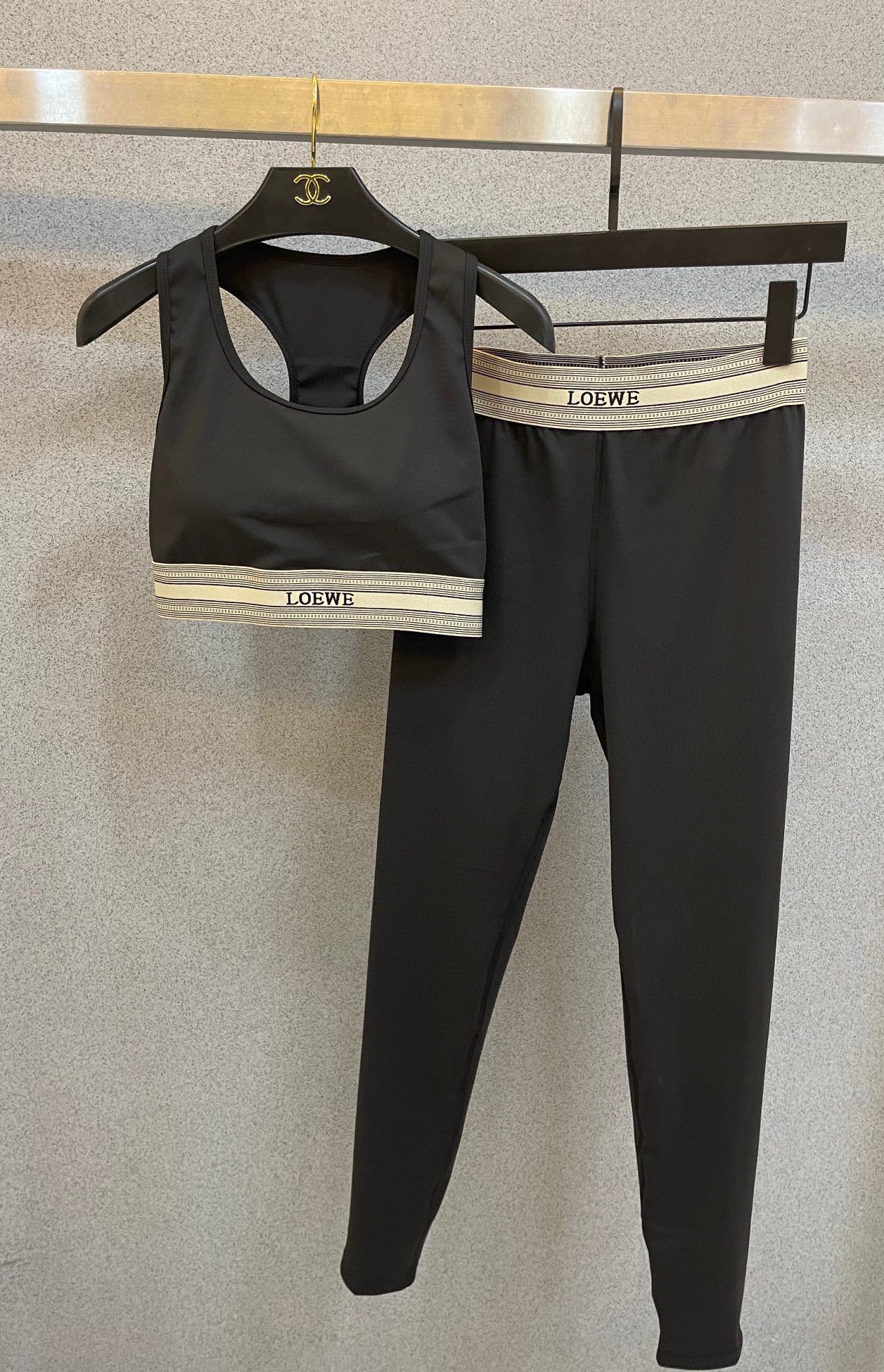 Lowe新款高弹力健身短款瑜伽服运动套装小背心修身提臀显瘦打底裤脚SML