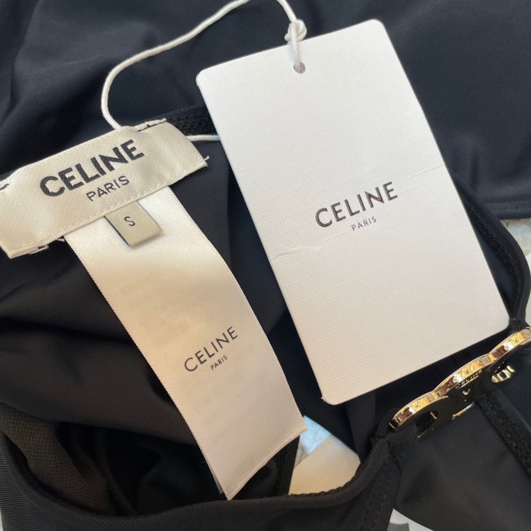 Celine专柜新款气质款性感又遮肉肉适合多种场景的游泳衣️海边游泳池温泉水上乐园漂流都可以面料透气舒适