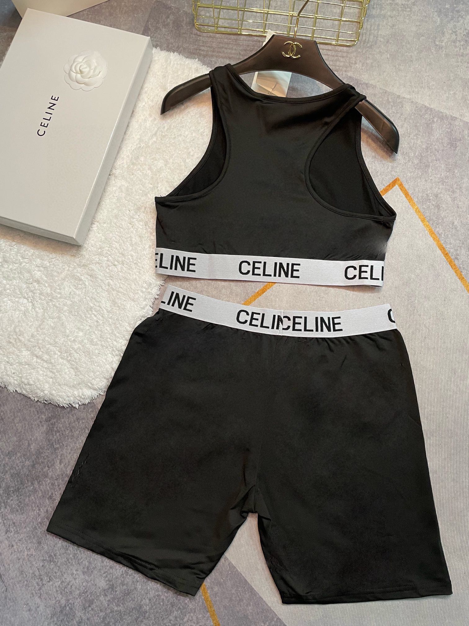 Celine新款高弹力健身短款瑜伽服运动套装小背心无胸垫修身提臀显瘦短裤SML