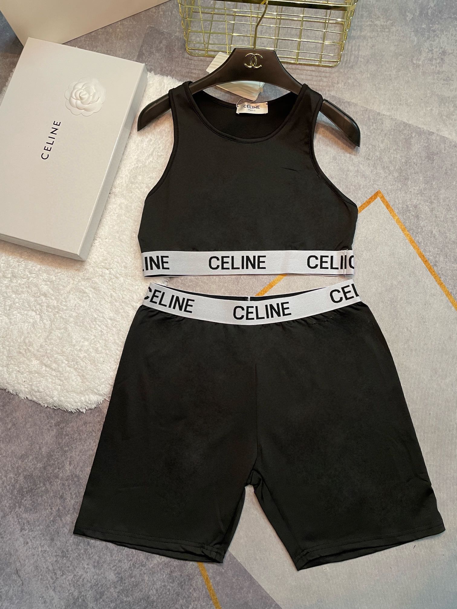 Celine新款高弹力健身短款瑜伽服运动套装小背心无胸垫修身提臀显瘦短裤SML