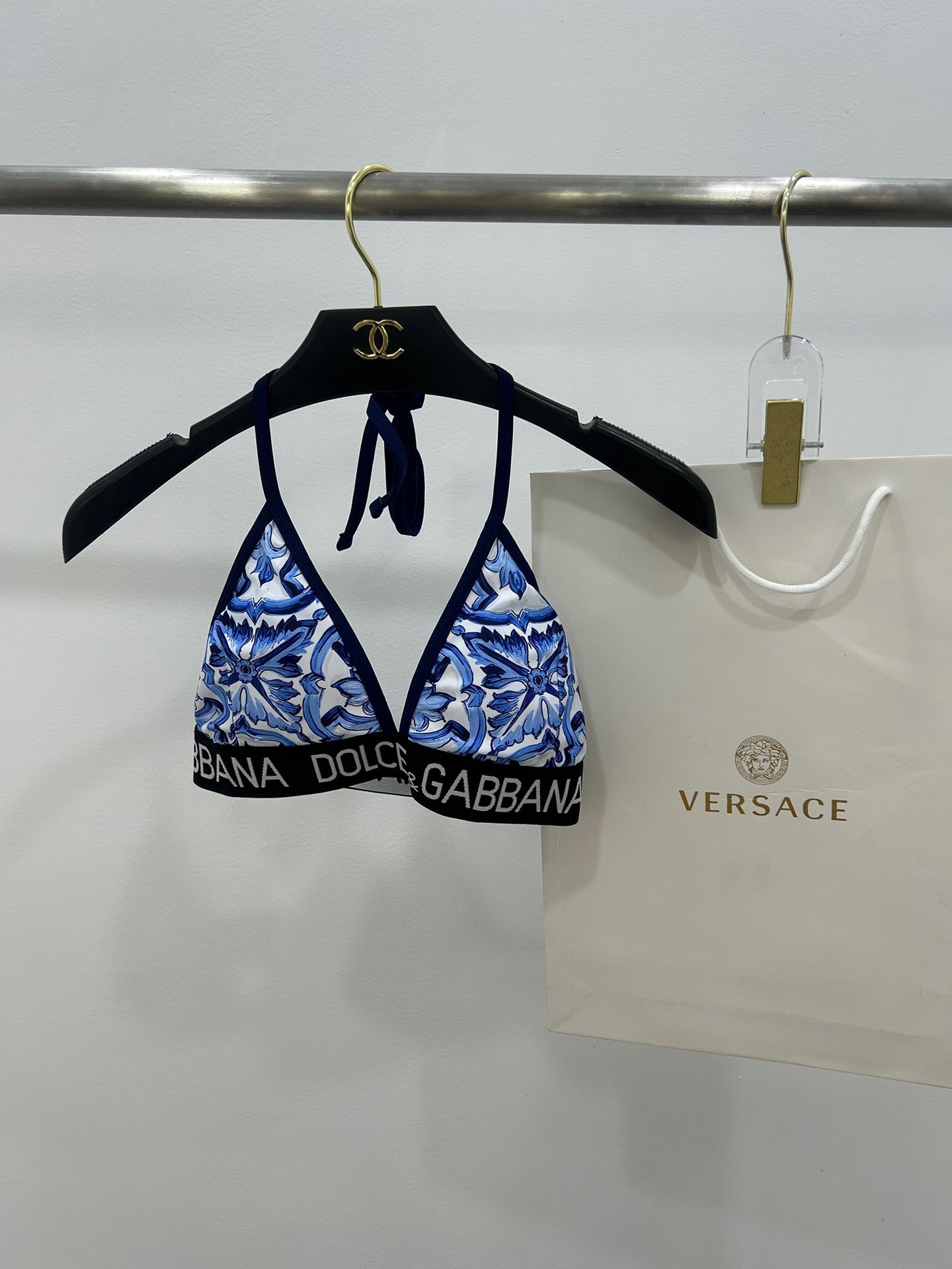 NO:290533,Special offer DG new tight sports suit High elastic slim long-sleeved tights top   elastic waist leggings, yoga suit SML Xl swimsuits swim trunks bikini, swimsuits, swimsuits, bikinis19860909特价 DG新款紧身运动套装 高弹力修身长袖紧身衣上衣 松紧腰打底裤,瑜伽套装 码数SML Xl泳衣泳裤比基尼,泳衣，泳裤，比基尼,swimsuits,bikinis,accessory