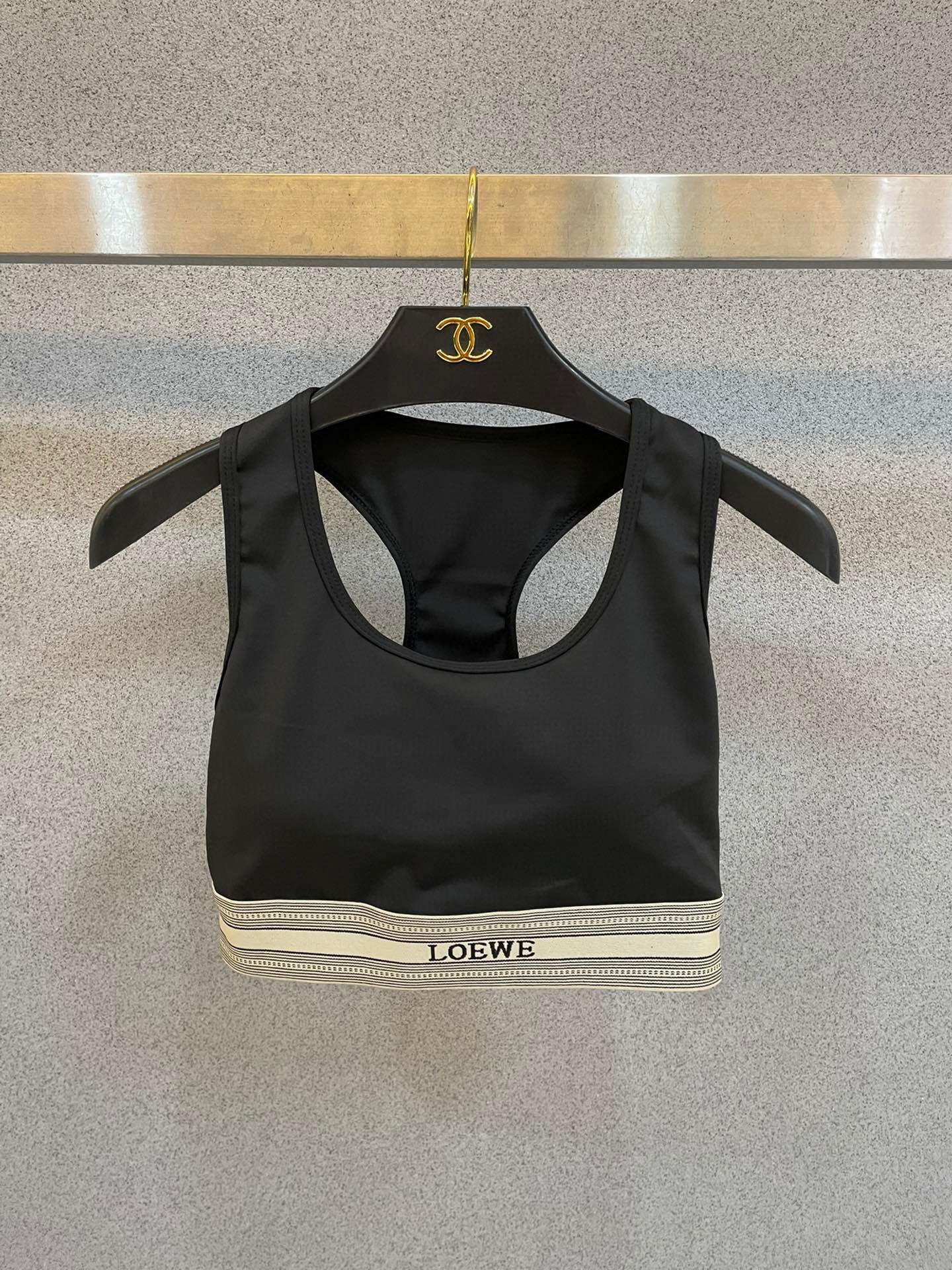 NO:290550,Special offer Lowe's new high-strength fitness short yoga suit sports suit~small vest slim butt lifting to make it look slim and leggings S M L swimsuits and swimsuits bikini, swimsuits, swimsuits, bikinis19860909特价 Lowe新款高弹力健身短款瑜伽服运动套装~小背心修身提臀显瘦打底裤脚 S M L泳衣泳裤比基尼,泳衣，泳裤，比基尼,swimsuits,bikinis,accessory