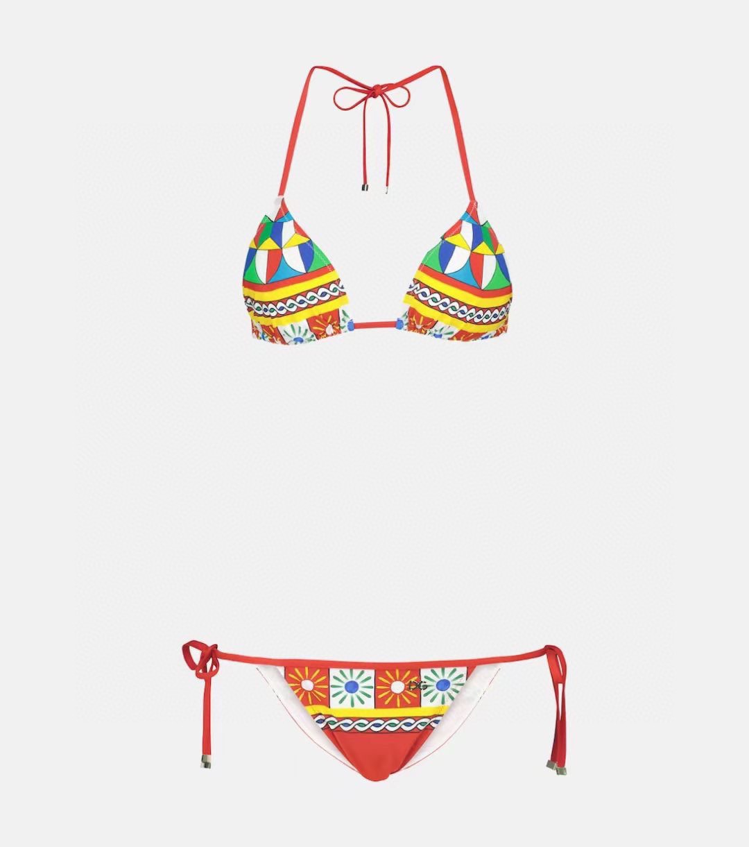 NO:291417,Special offer DG new bikini fashion trends. Swimming suits suitable for a variety of scenes. Swimming pool, hot spring, water park. You can rafting inside. The one-piece design covers the flesh and looks tall. The belly is a little fleshy. It doesn’t affect our beauty. The back design reveals the beautiful back. The fabric is breathable and comfortable. The quick-drying elastic swimsuit is easier to clean. S M L Xl swimsuits, swimsuits, bikinis19860909特价 DG新款比基尼时尚潮流款 适合多种场景的游泳衣♀海边 游泳池 温泉 水上乐园 漂流都可以内搭也完全可以 连体设计遮肉显高挑 腹部有点肉肉也不影响咱美美的 背面设计大露美背 面料透气舒适.速干弹性的游泳衣更加帖肤易清洗 码数S M L Xl 泳衣泳裤比基尼,泳衣，泳裤，比基尼,swimsuits,bikinis,accessory