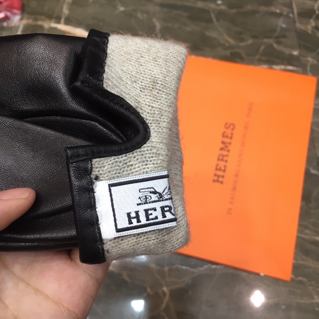 爱马仕Hermes️爆款热卖顶级原单官网同步女士新款高档羊皮手套原版定制百分百选用进口小羊皮皮质光泽鲜亮