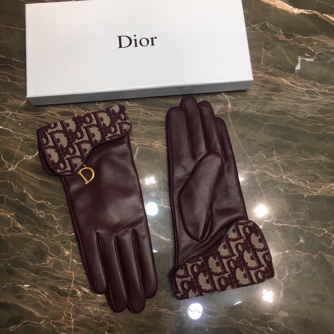 Dior️爆款到顶级原单官网同步女士新款高档羊皮手套百分百选用进口小羊皮内里羊绒保暖舒适更佳皮质光泽鲜亮