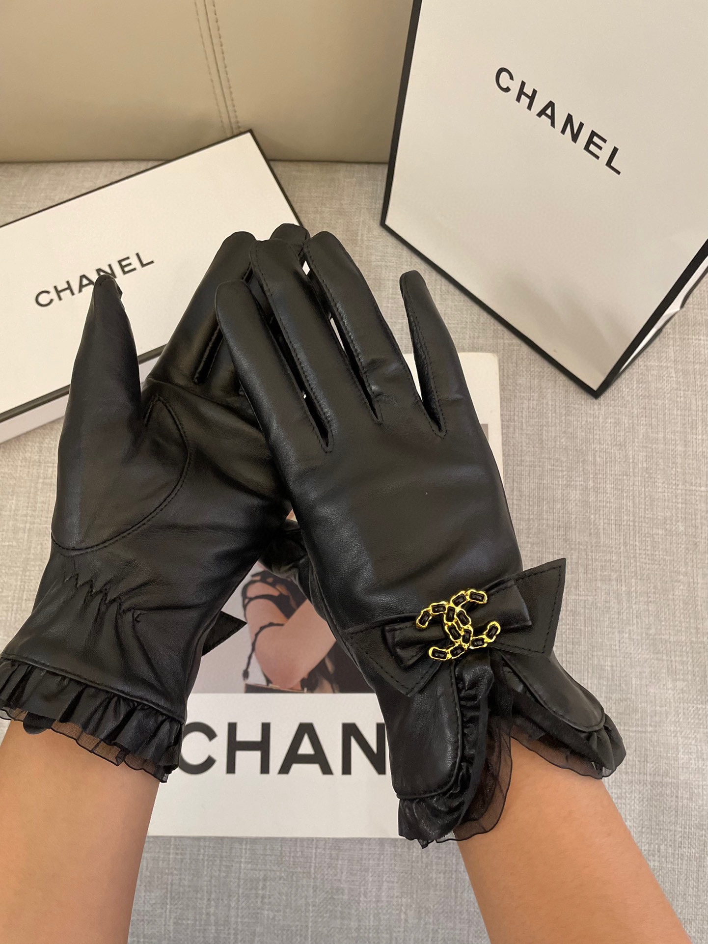 Chanel秋冬女手套进口羊皮皮质超薄柔软舒适质感超群码数ML