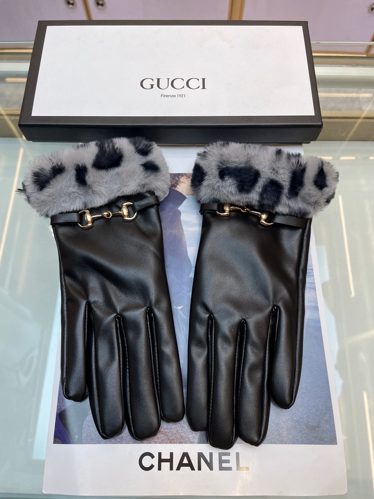 Gucci新款保暖女士手套时尚保暖柔软舒适