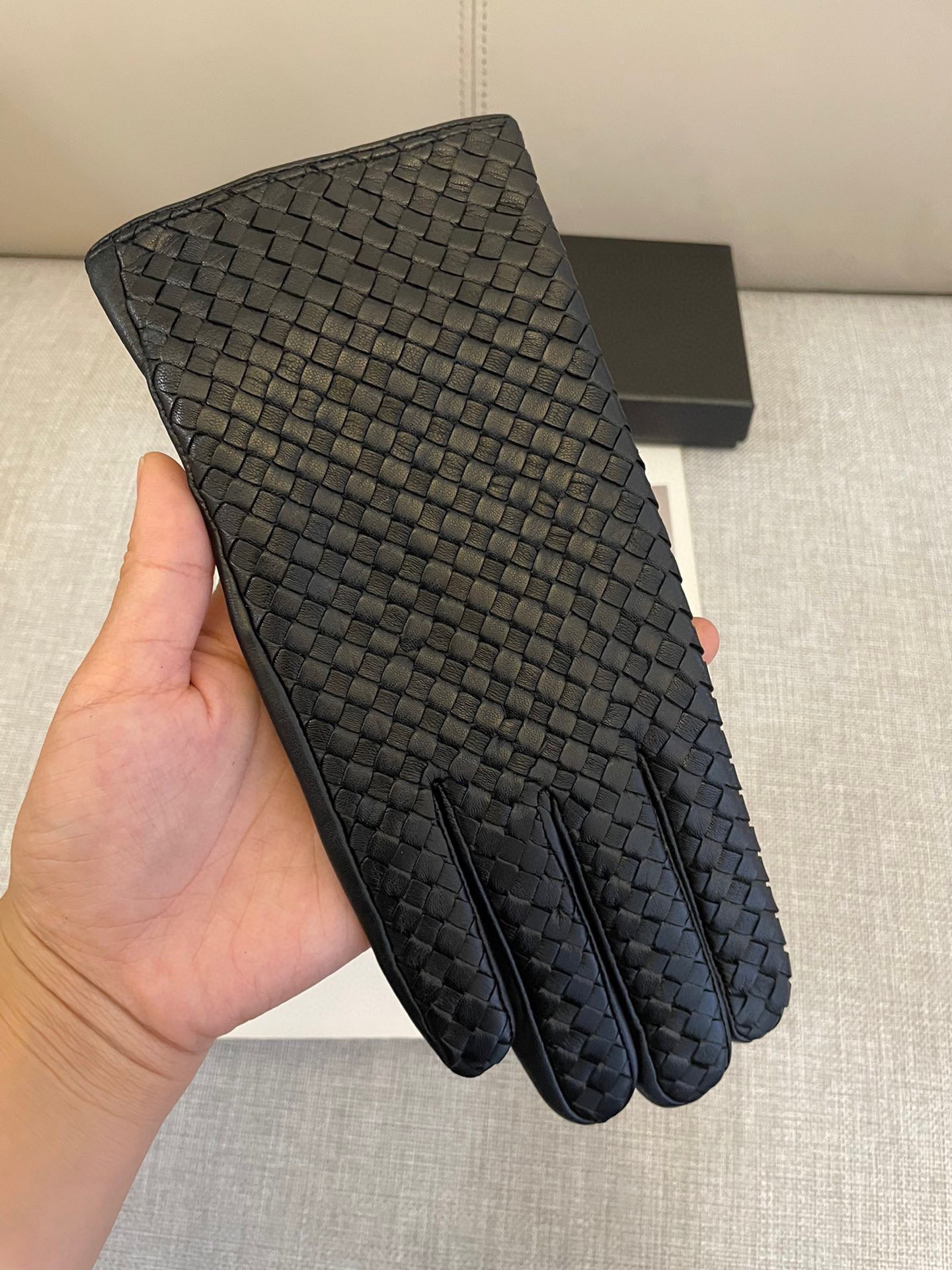 The new edition of Ms. Bv’s new high-end lambskin gloves can’t be missed - 图片 4