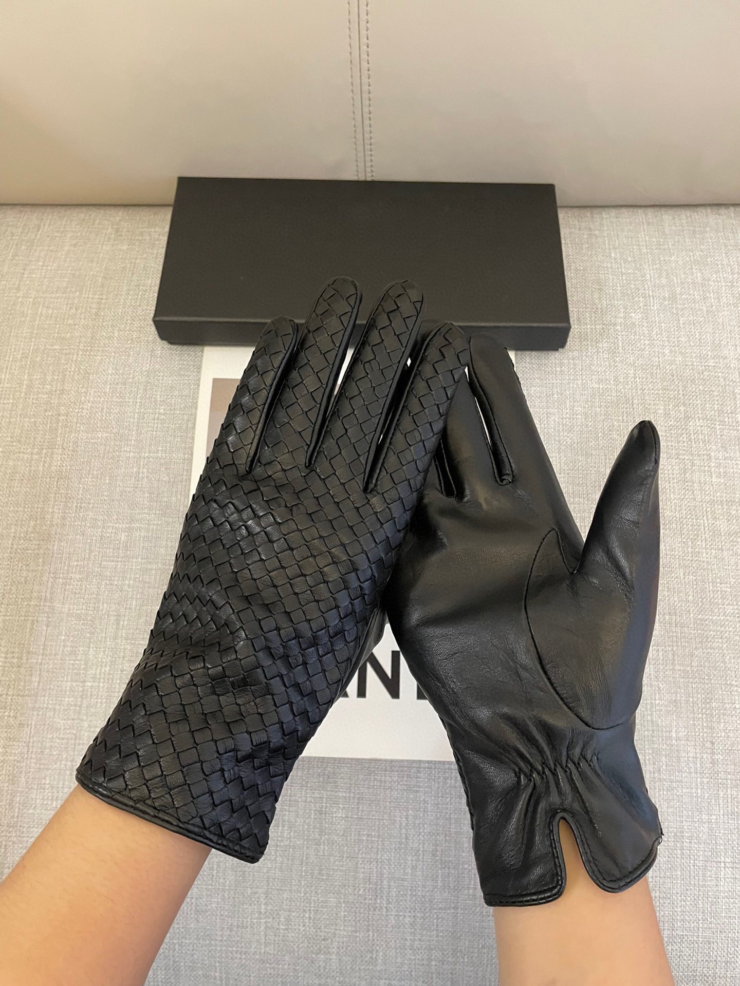 The new edition of Ms. Bv’s new high-end lambskin gloves can’t be missed - 图片 8