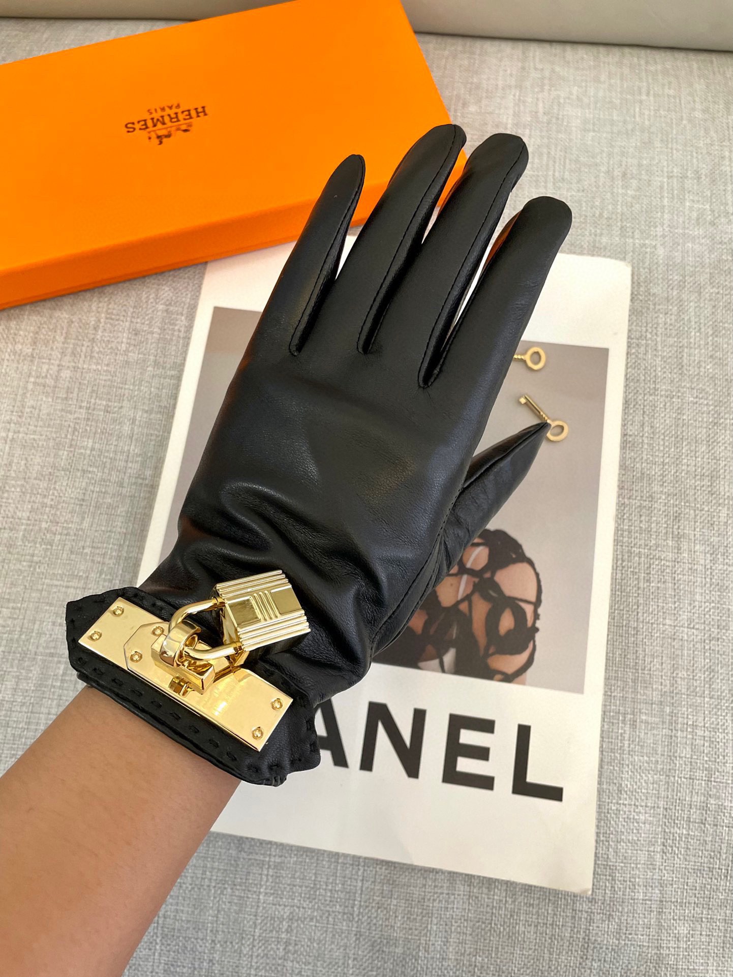Premium Imported Sheep-Skin Gloves: Luxurious Quality, Exquisite Craftsmanship. - 图片 8