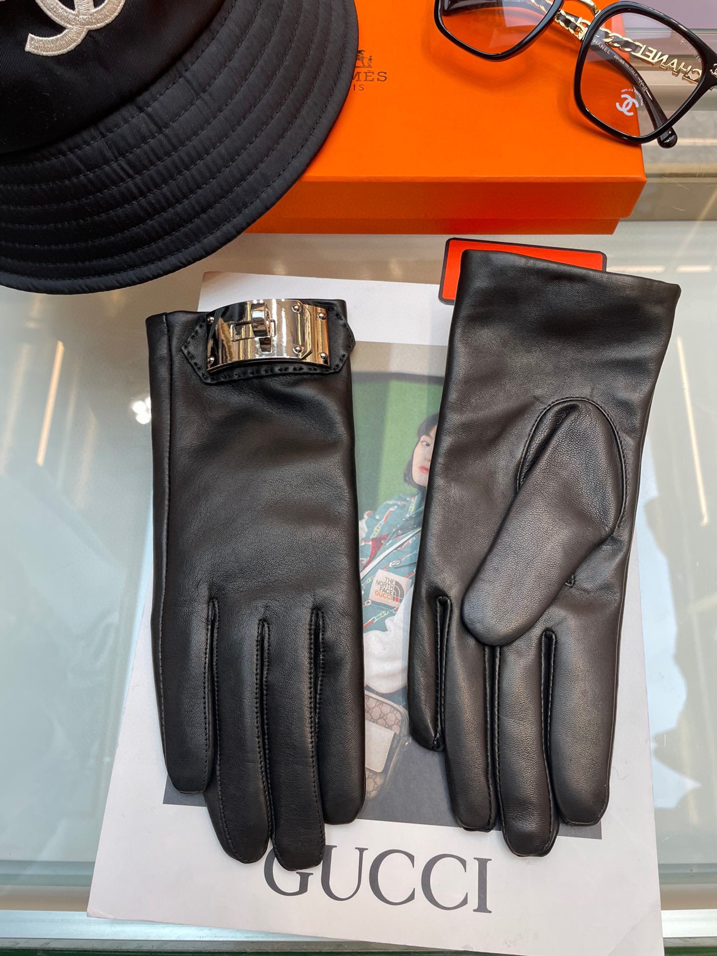 “Cost for High-Quality Lamb-Skin Gloves and Eima-Skin-Skin: $375” - 图片 2