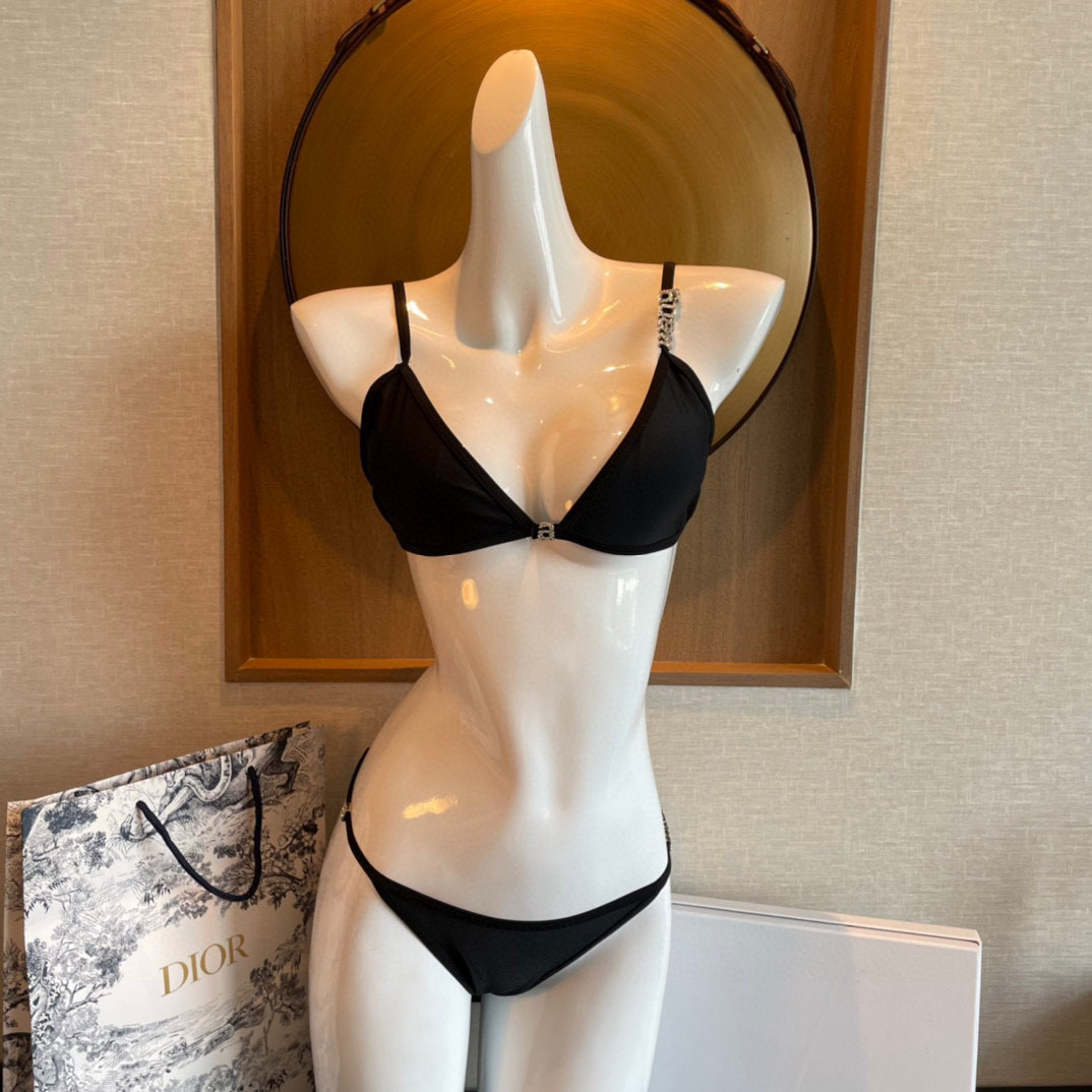 “Pressurized Mountain King Bikini Bathing Suit with Bra and Underwear Sizes S to XL” - 图片 2