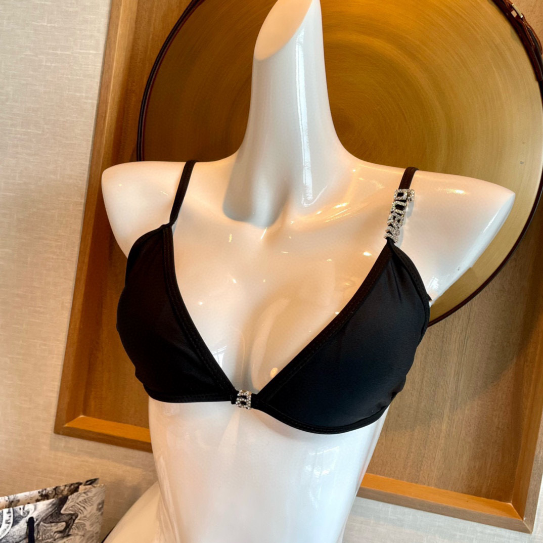 “Pressurized Mountain King Bikini Bathing Suit with Bra and Underwear Sizes S to XL” - 图片 3