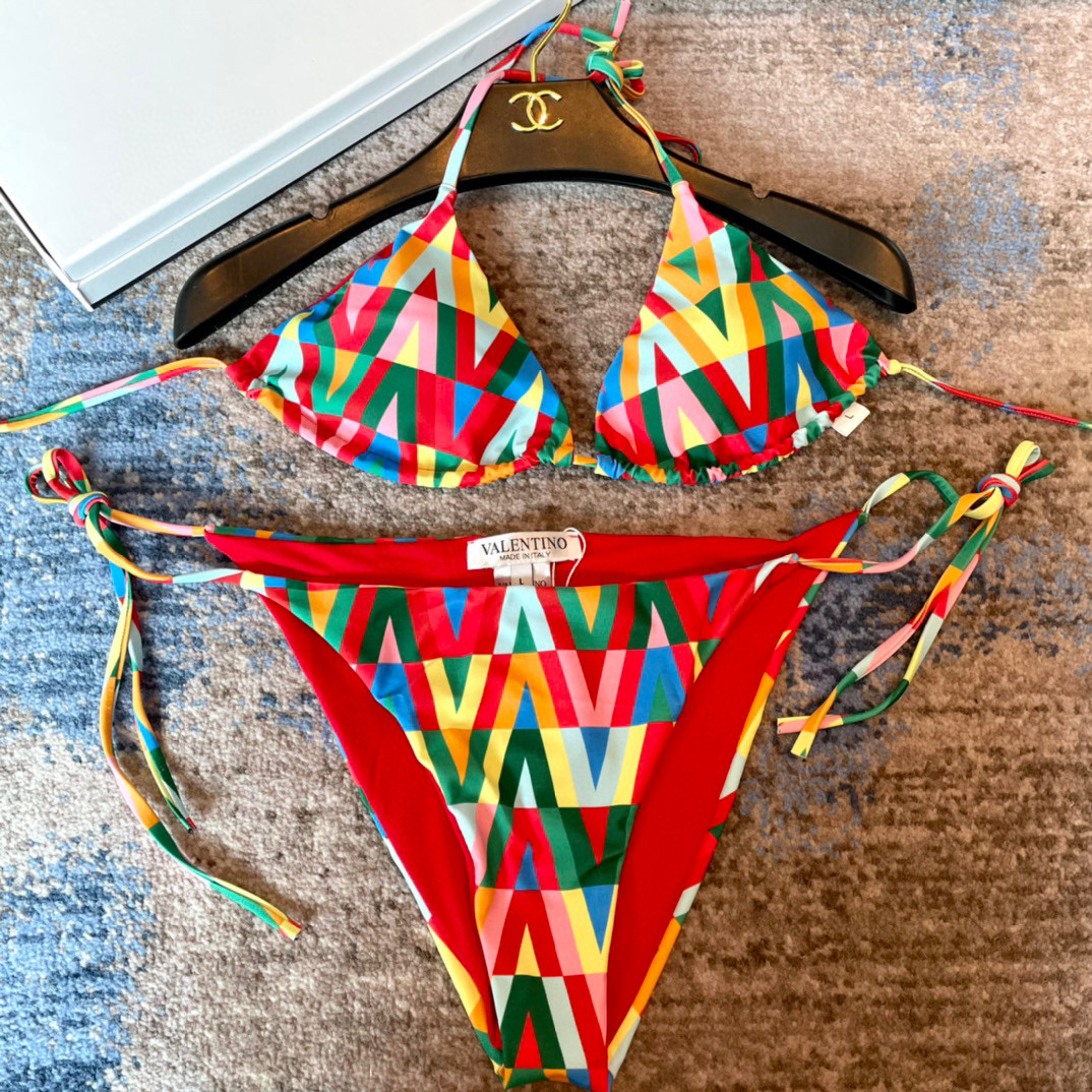 Stylish Valentino Colored Bikini in Various Sizes for All Ages and Sizes - 图片 4