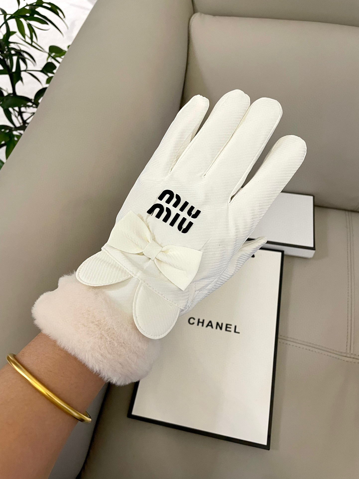 “Premium Wool Gloves: Soft, Warm, Chromosome Tested, Touchscreen Function, Comfortable Fit” - 图片 8