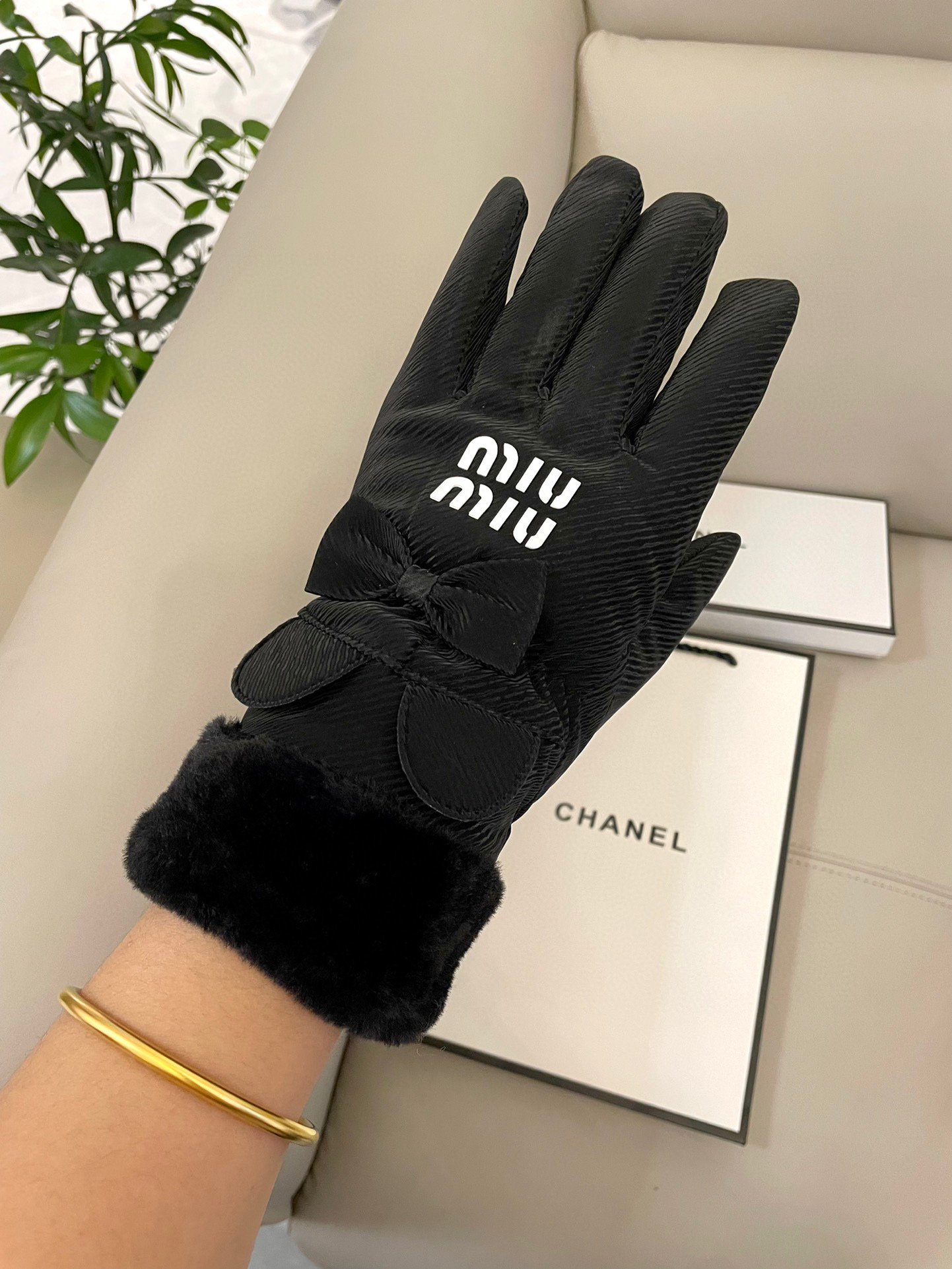 “Soft and Warm Wool Gloves with Natural Dyes for Comfort and Style” - 图片 7