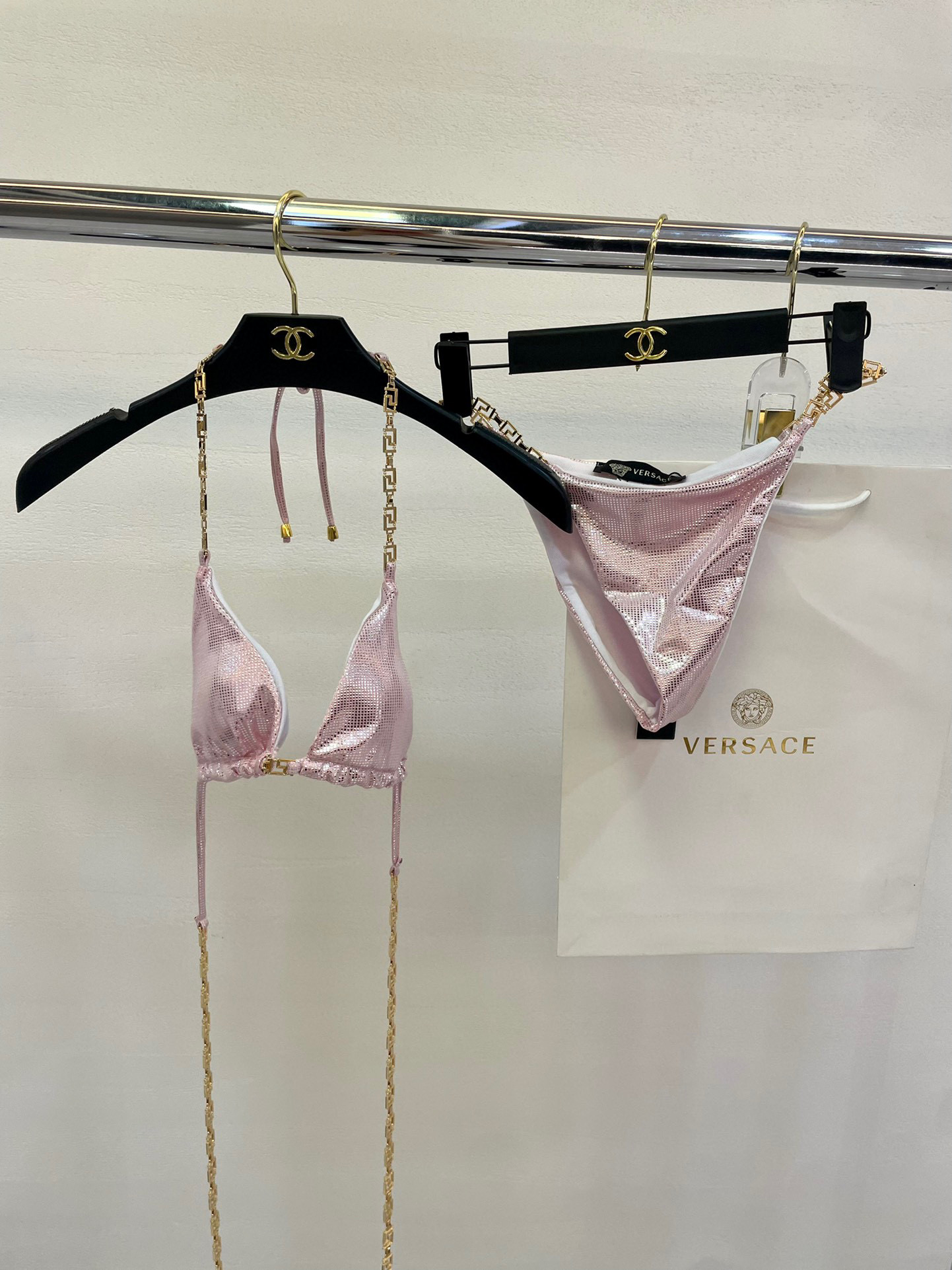 范思哲比基尼 重工五金 链条 👙❤️😍🥰适合多种场景的游泳衣🏊‍♀️海边 游泳池 温泉 水上乐园 漂流