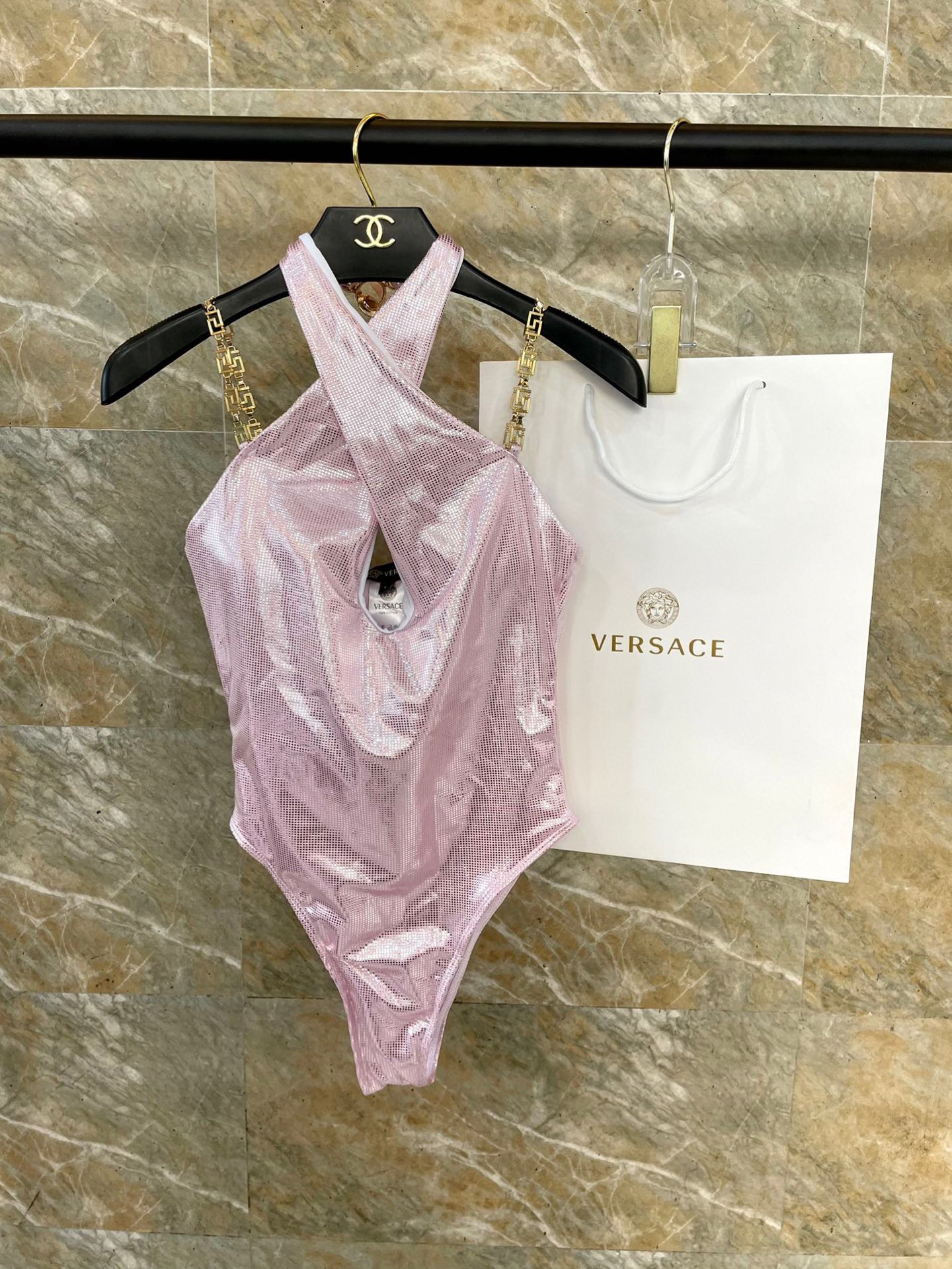  范思哲连体 重工五金 链条 👙❤️😍🥰适合多种场景的游泳衣🏊‍♀️海边 游泳池 温泉 水上乐园 漂流都