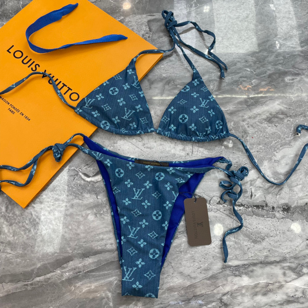  Lv泳衣 简单大气 适合多种场景的游泳衣🏊‍♀️海边 游泳池 温泉 水上乐园 漂流都可以😌内搭也完全可