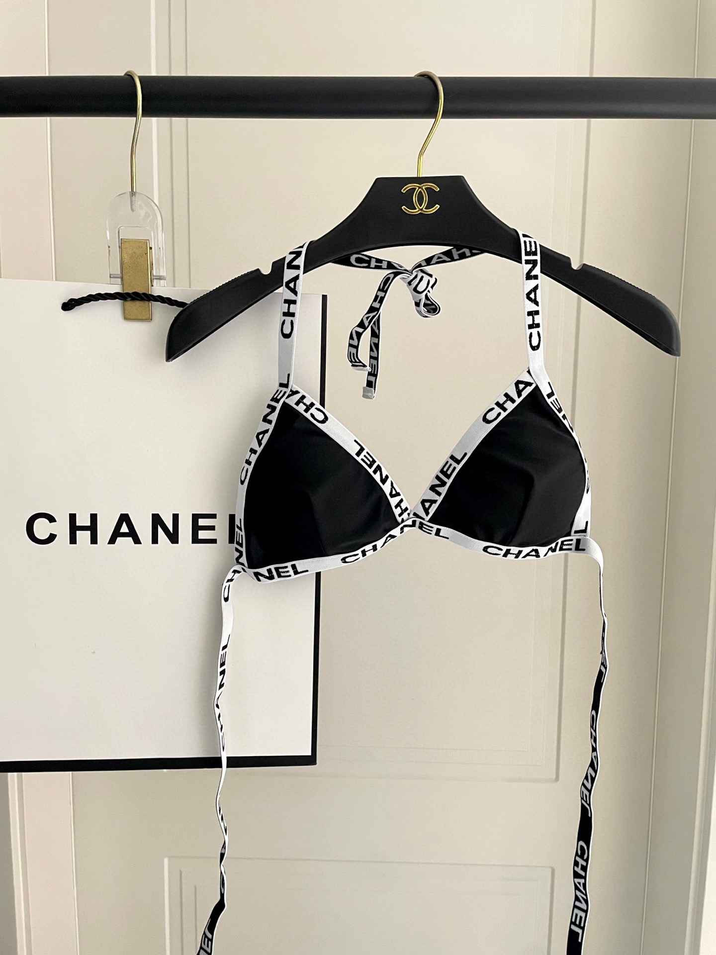  Chanel新款分体游泳衣😍🥰适合多种场景的游泳衣🏊‍♀️海边 游泳池 温泉 水上乐园 漂流都可以😌内