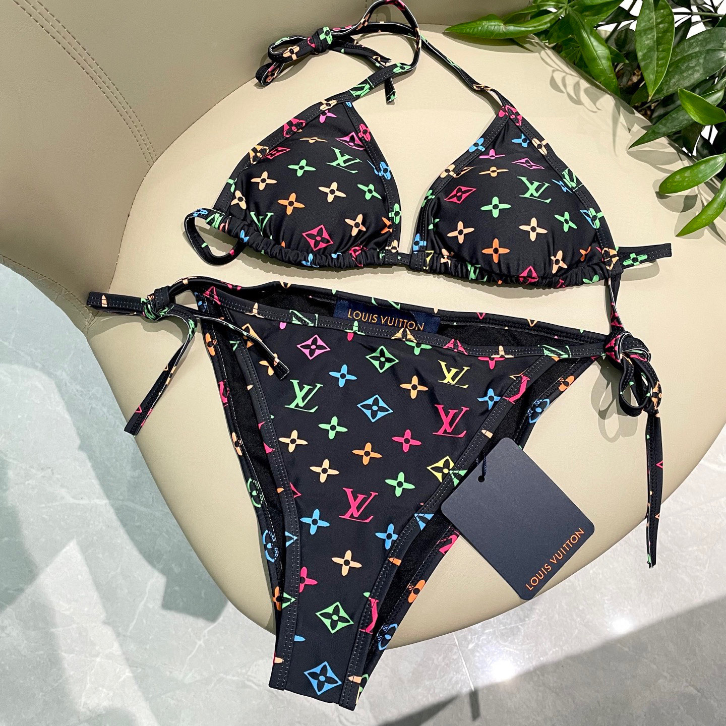  Lv比基尼😍🥰适合多种场景的游泳衣🏊‍♀️海边 游泳池 温泉 水上乐园 漂流都可以😌内搭也完全可以 连