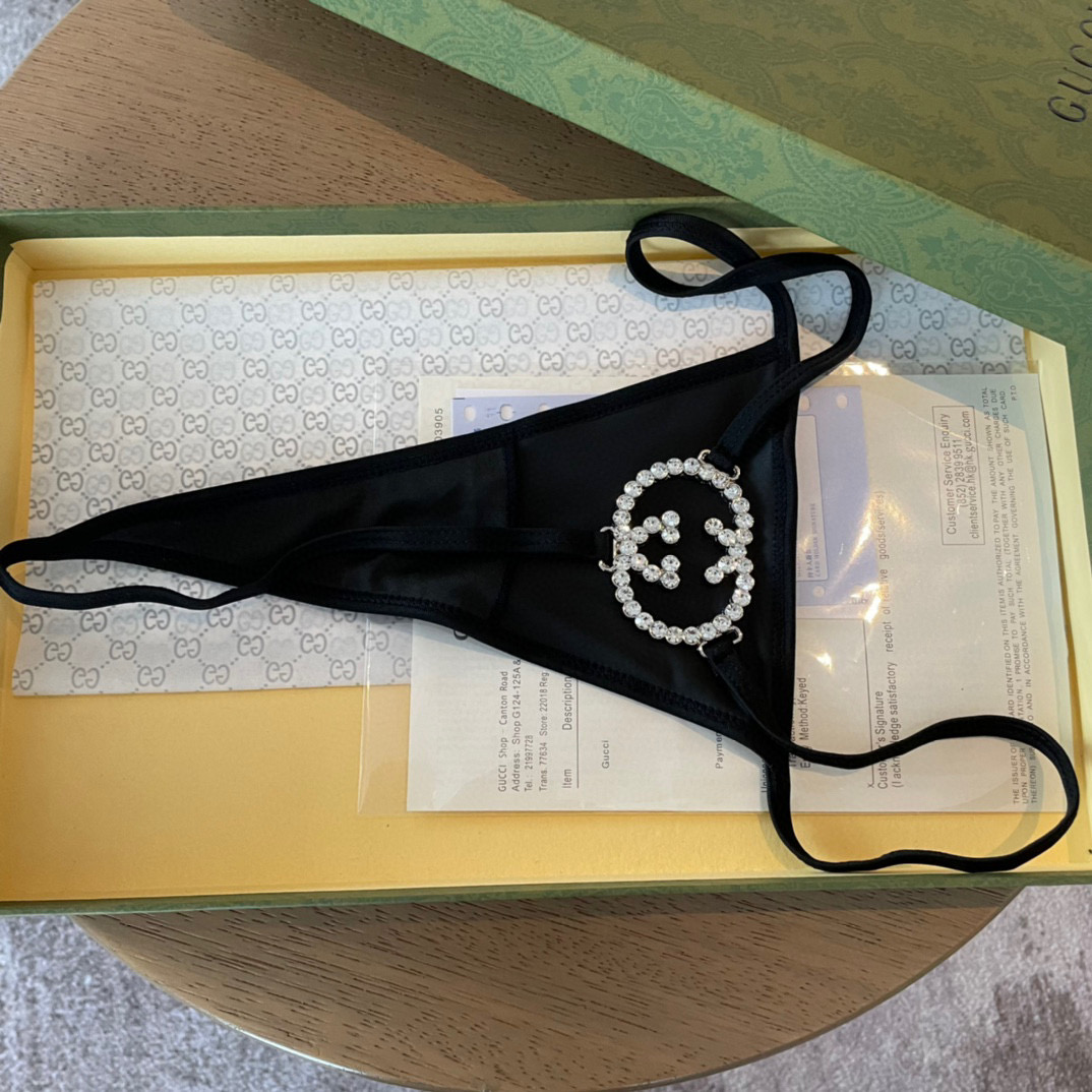  Gucci新款性感比基尼泳衣~纯黑吊带背心链条文胸内衣（有胸垫）➕性感三角裤两件套装， 码数：S M 