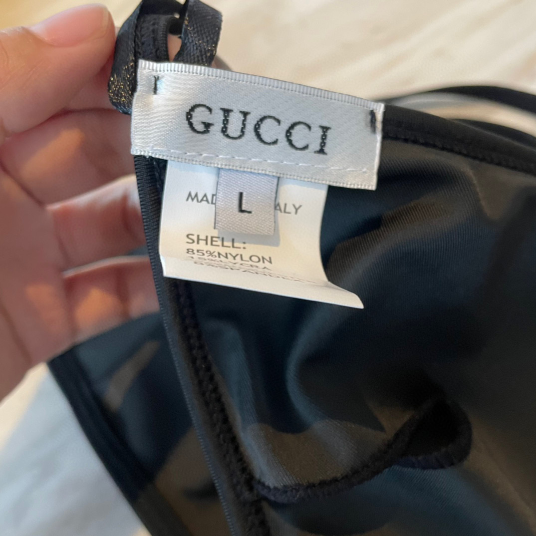  Gucci新款性感比基尼泳衣~纯黑吊带背心链条文胸内衣（有胸垫）➕性感三角裤两件套装， 码数：S M 