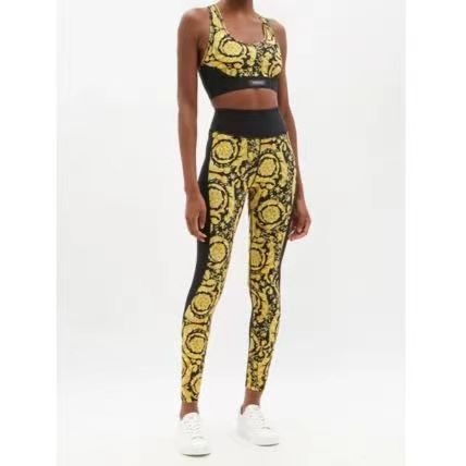 NO:304346,Versace's new tight sports suit, high elastic slim long-sleeved tights top   elastic waist leggings, yoga suit, SML Xl swimsuit, swimsuit, bikinis, versace, swimsuits, bikinis19860909范思哲新款紧身运动套装 高弹力修身长袖紧身衣上衣 松紧腰打底裤,瑜伽套装 码数SML Xl泳衣泳裤比基尼,泳衣，泳裤，比基尼,versace,swimsuits,bikinis,accessory