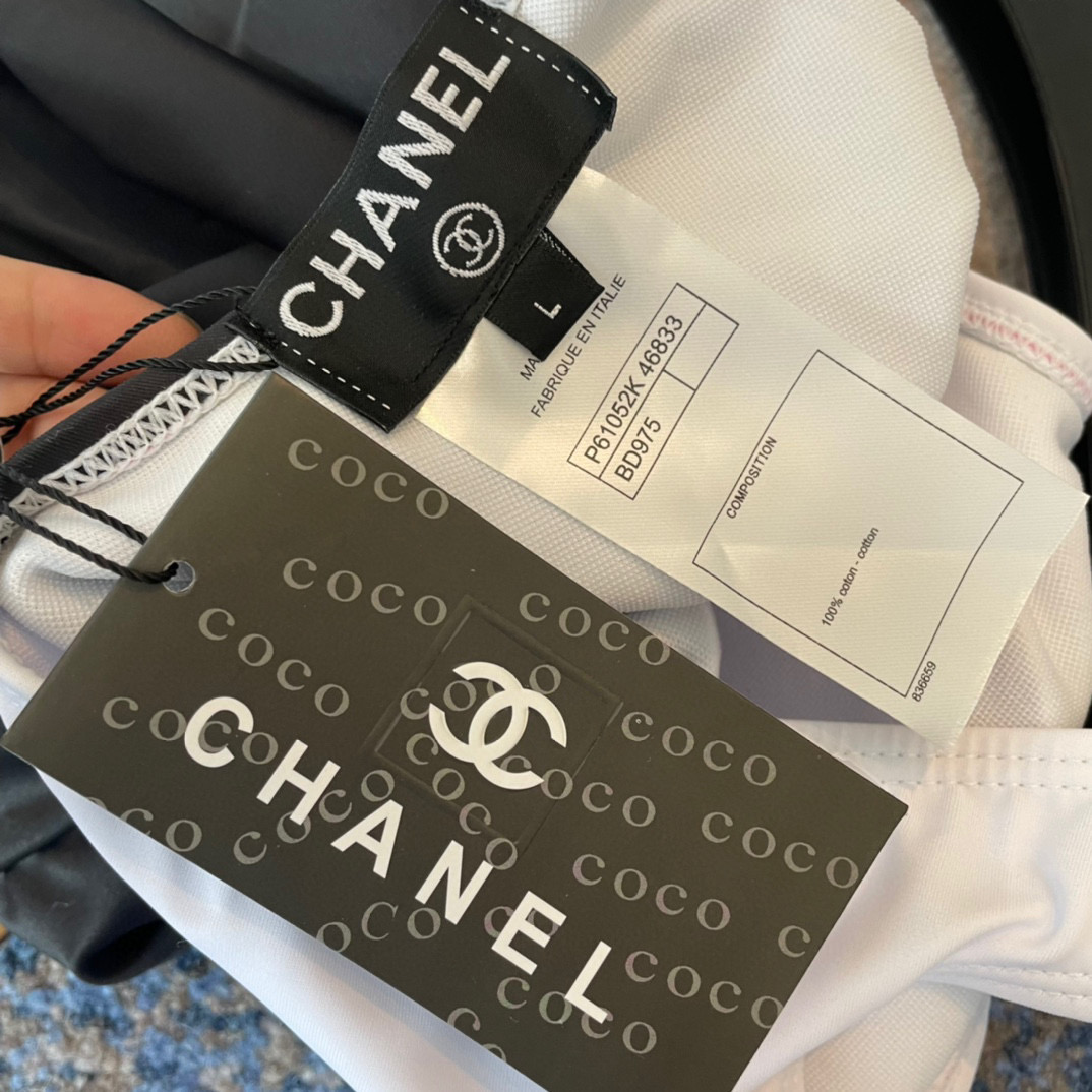  Chanel 香奈儿连体泳衣  😍🥰适合多种场景的游泳衣🏊‍♀️海边 游泳池 温泉 水上乐园 漂流都可