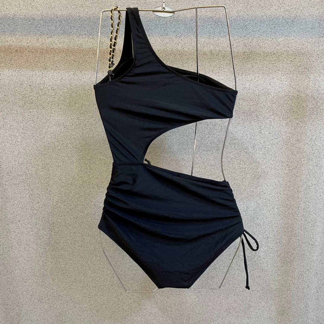  Chanel泳衣 😍🥰适合多种场景的游泳衣🏊‍♀️海边 游泳池 温泉 水上乐园 漂流都可以😌内搭也完全