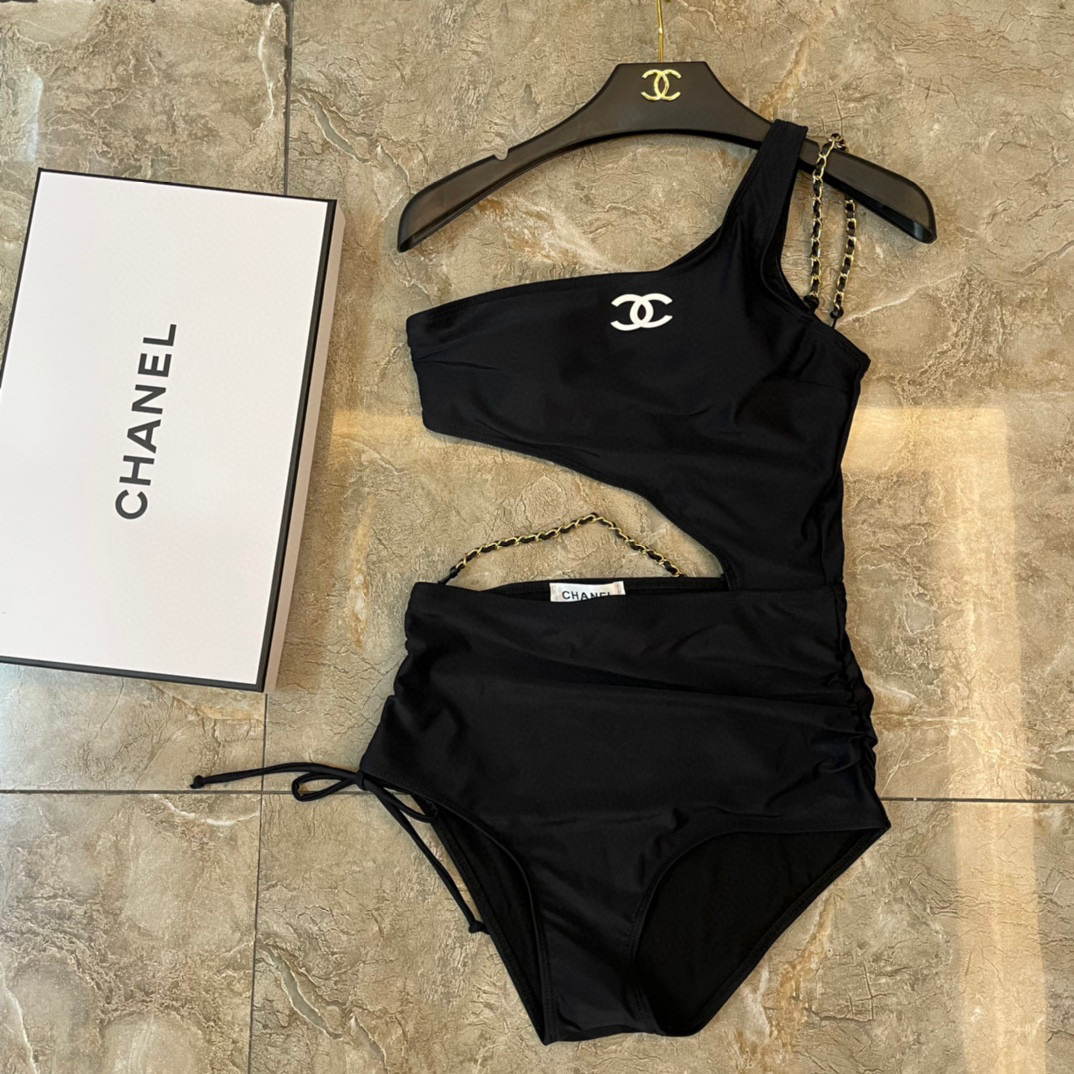  Chanel泳衣 😍🥰适合多种场景的游泳衣🏊‍♀️海边 游泳池 温泉 水上乐园 漂流都可以😌内搭也完全